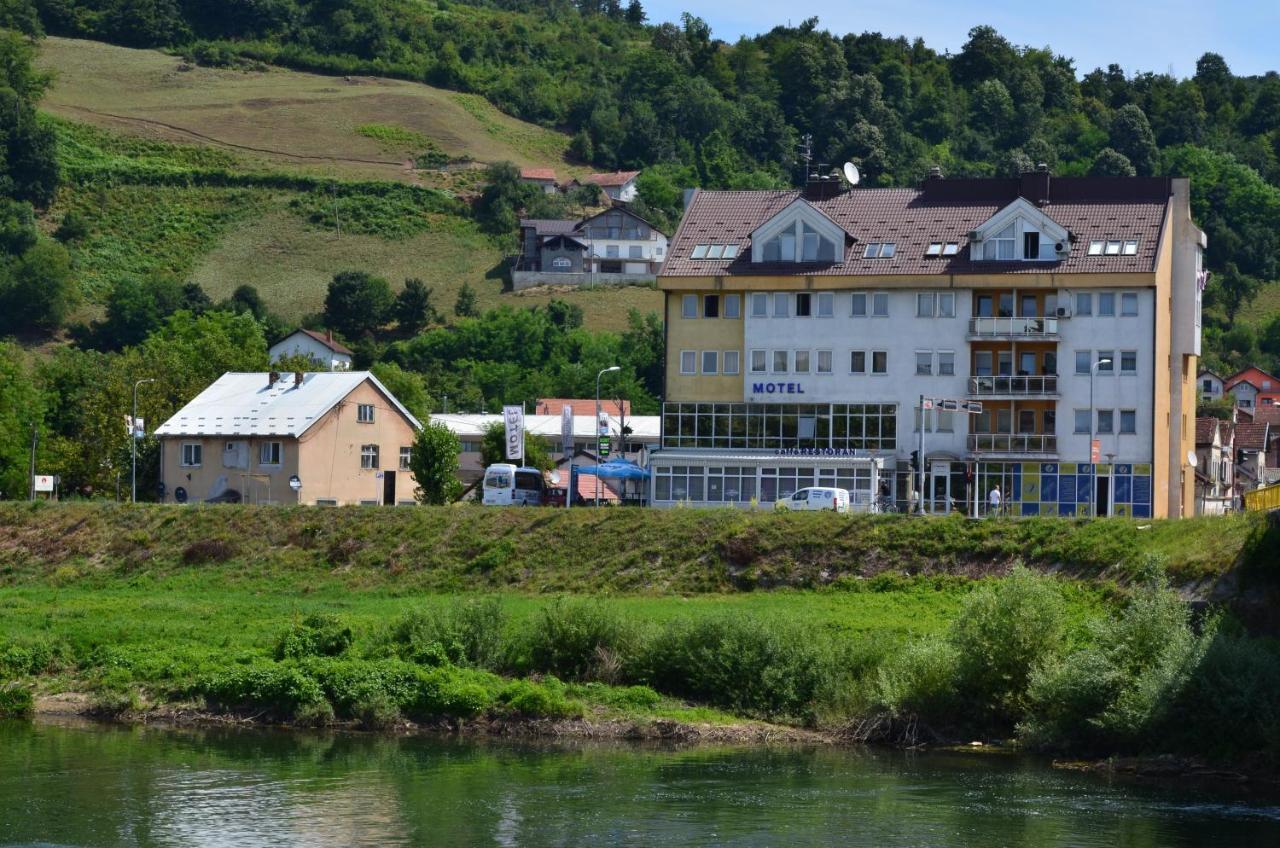 Motel New Sanatron Bosanski Novi Luaran gambar