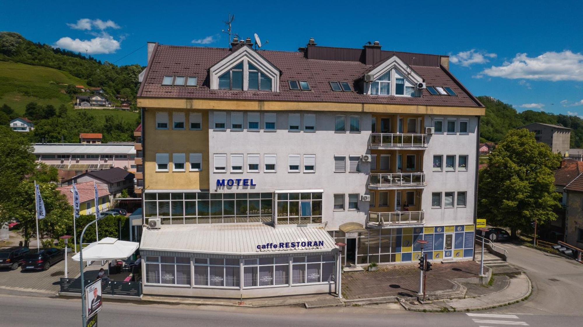 Motel New Sanatron Bosanski Novi Luaran gambar