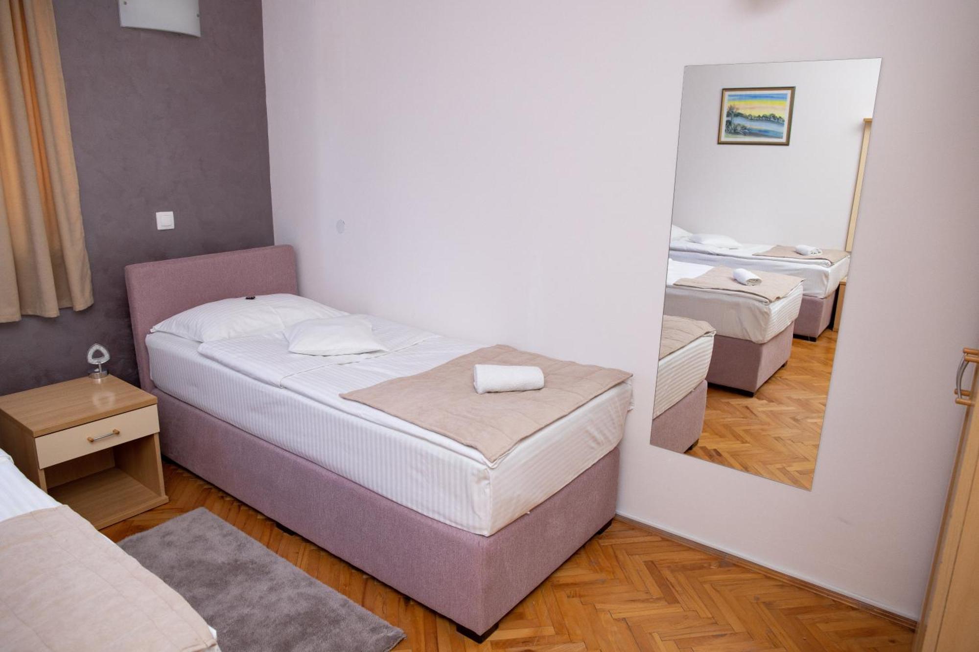 Motel New Sanatron Bosanski Novi Luaran gambar