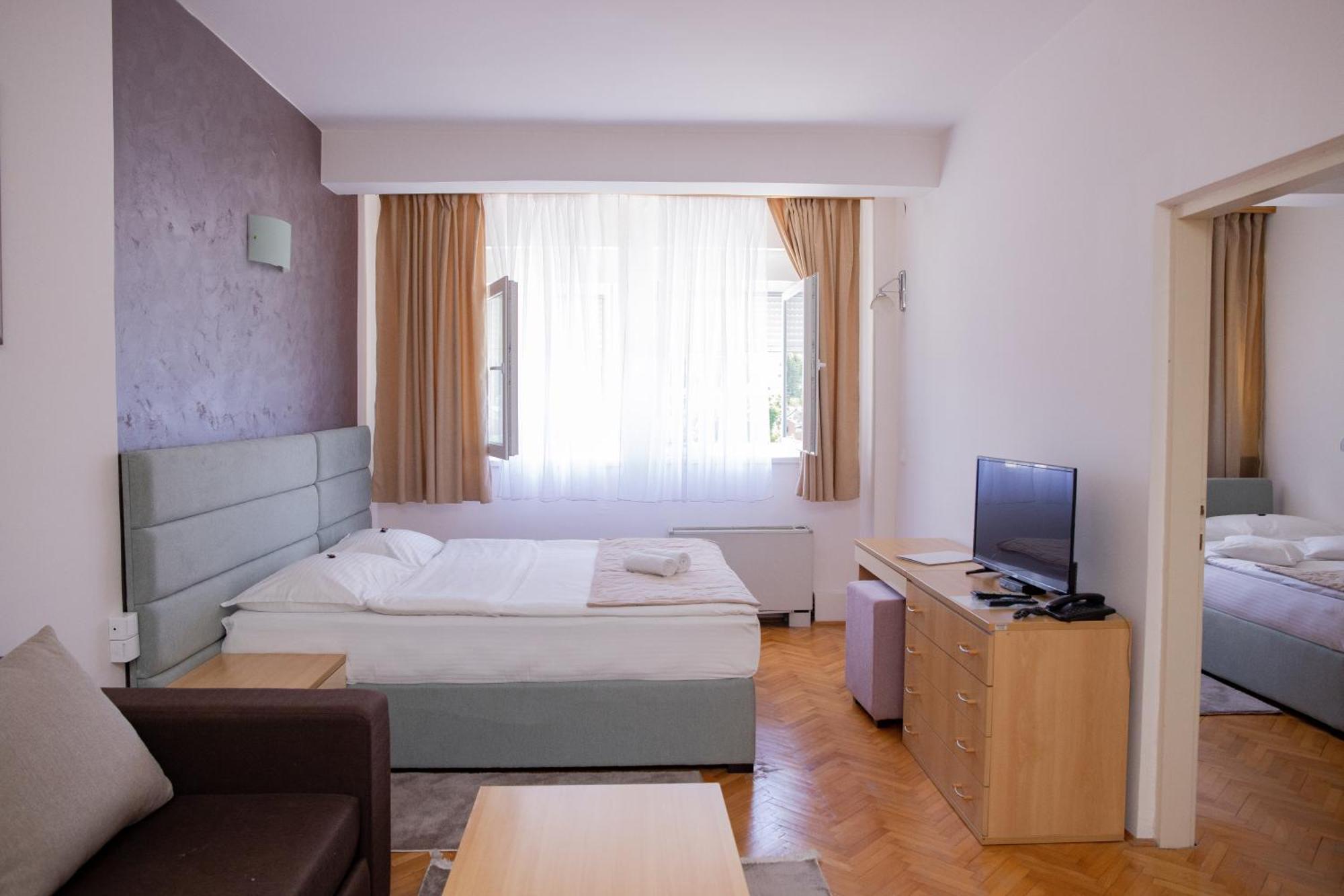 Motel New Sanatron Bosanski Novi Luaran gambar