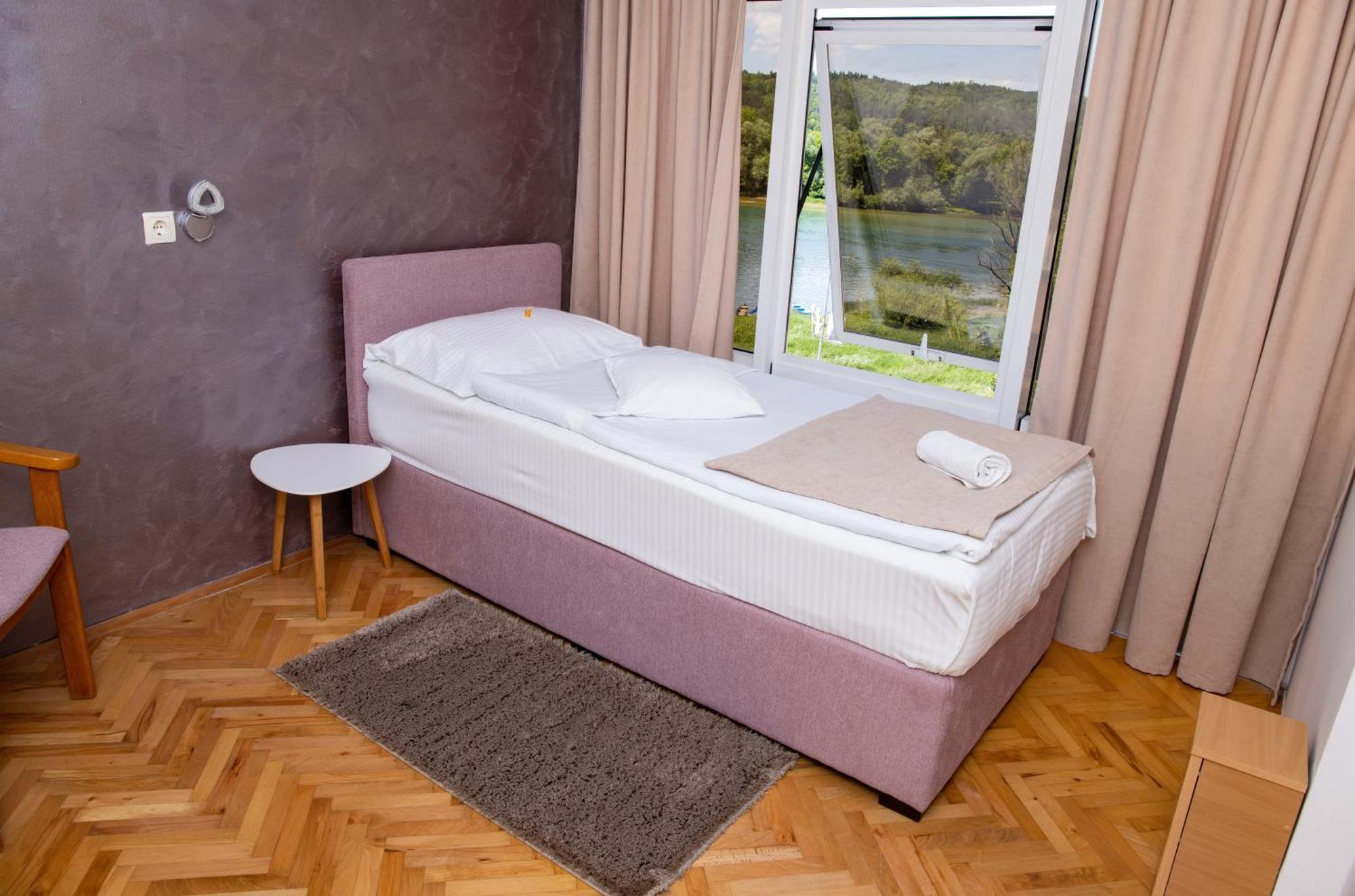 Motel New Sanatron Bosanski Novi Luaran gambar