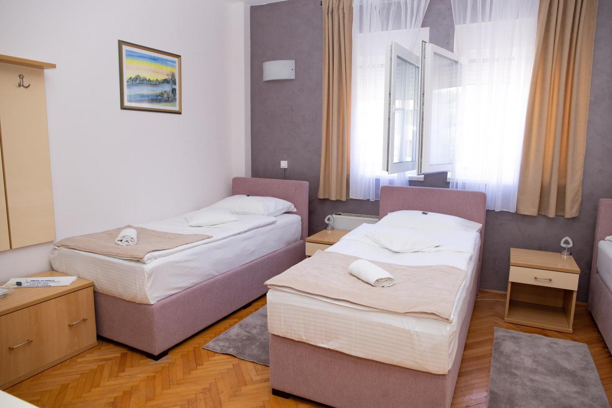 Motel New Sanatron Bosanski Novi Luaran gambar