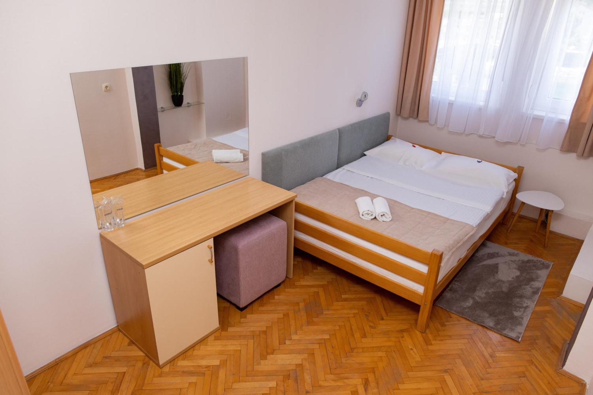 Motel New Sanatron Bosanski Novi Luaran gambar