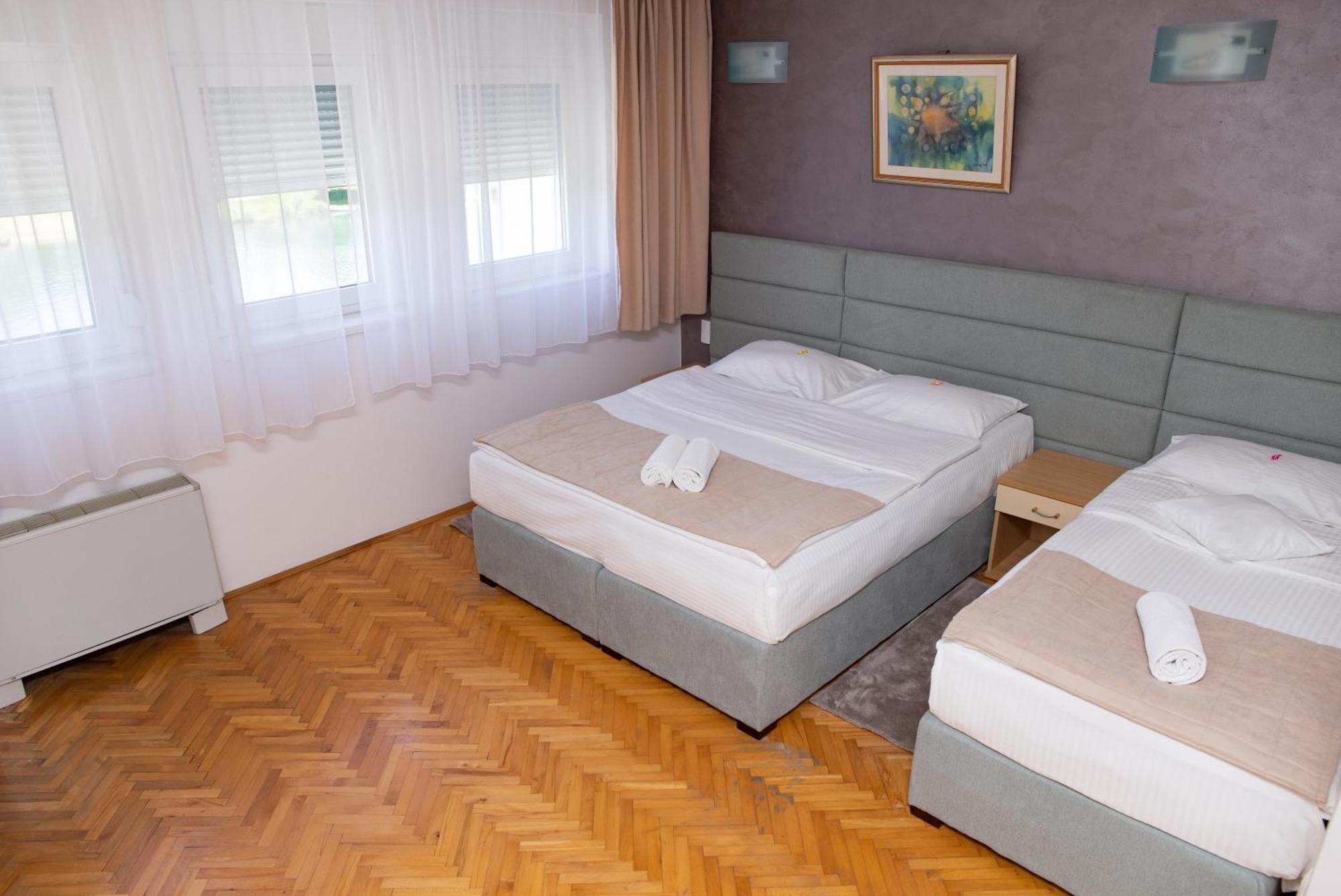 Motel New Sanatron Bosanski Novi Luaran gambar