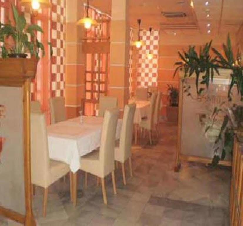 Motel New Sanatron Bosanski Novi Luaran gambar